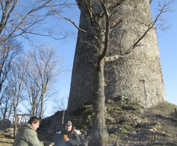 Jarný výlet na Slanský hrad